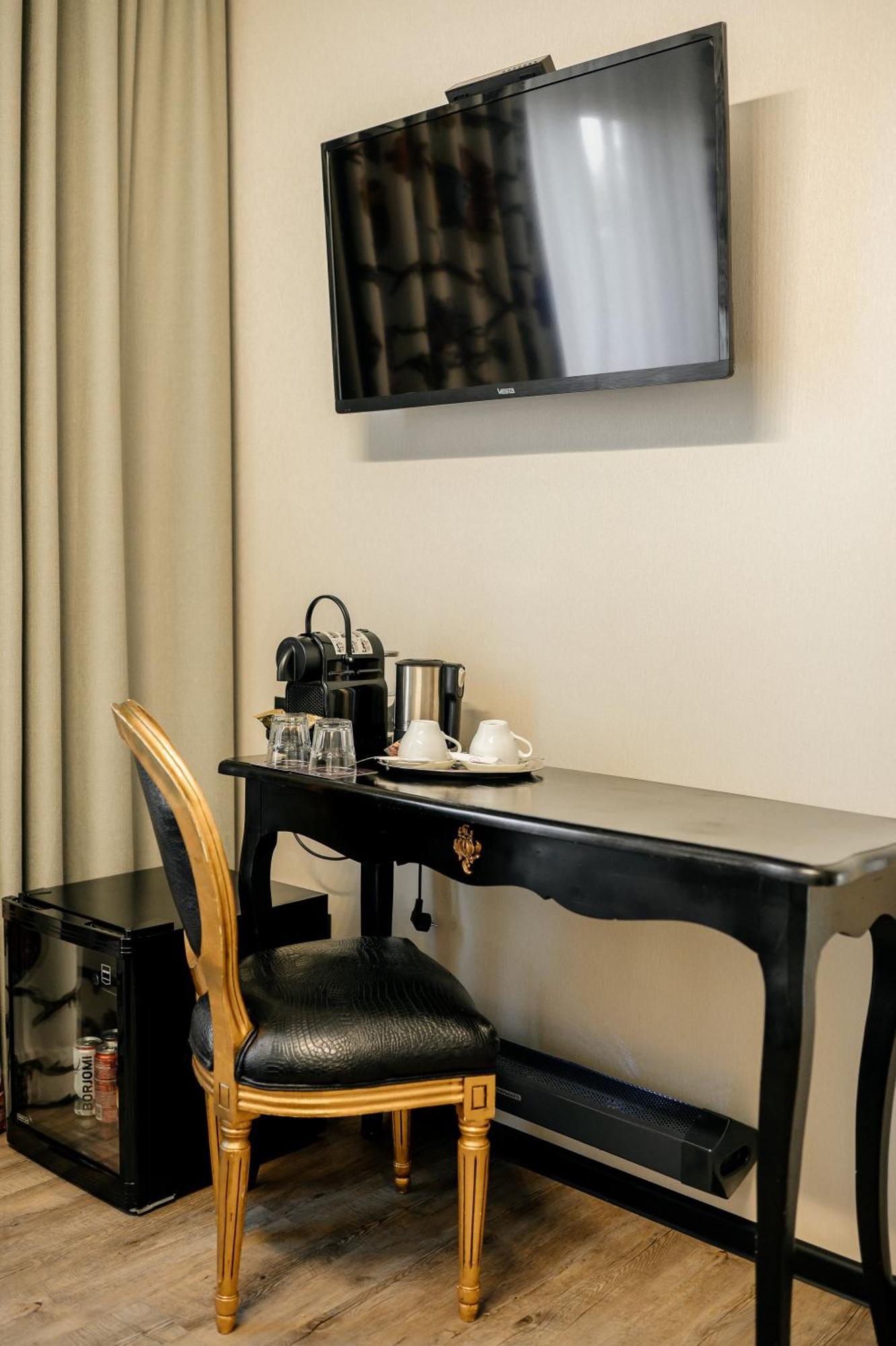 Weekend Boutique Hotel Chisinau Eksteriør bilde