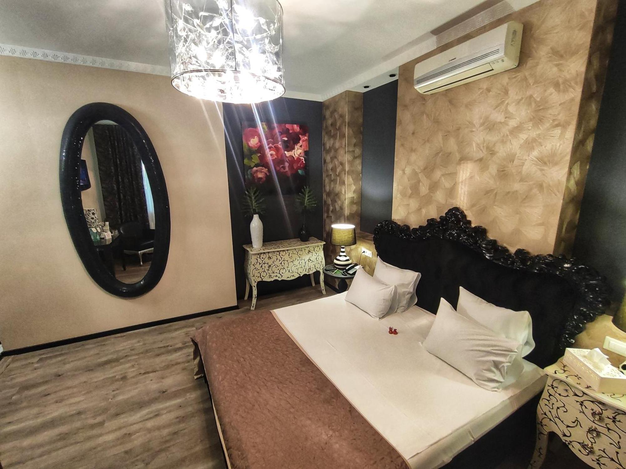 Weekend Boutique Hotel Chisinau Eksteriør bilde