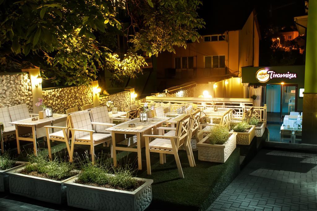 Weekend Boutique Hotel Chisinau Eksteriør bilde